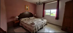 Apartment with garden, pool & terrace | City view - Image 3