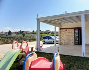 Familienfreundliches Privatzimmer mit Grill, Garten und Pool | Gartenblick - Image 2