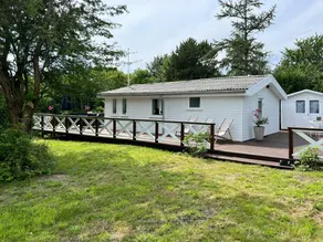 Holiday home with barbeque & terrace - Image 2