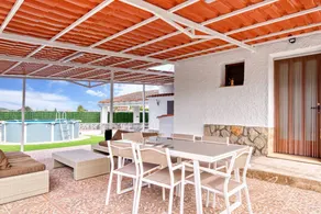 Holiday apartment with pool, terrace & barbecue | Mountain view - Image 2