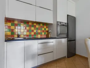 Flat with jacuzzi, terrace & garden - Image 4
