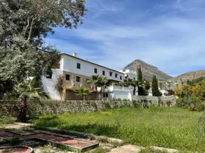 Maison de vacances avec terrasse, piscine privée et jardin - Image 4