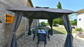 Ferienhaus mit Grill, Terrasse und Garten - Image 4