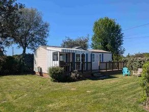 Mobile home with heated pool & terrace - Image 4