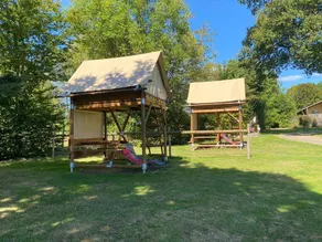 Tent with heated pool - Image 5