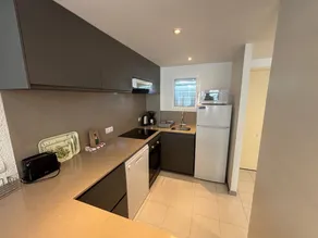 Apartment mit Pool und Terrasse - Image 4