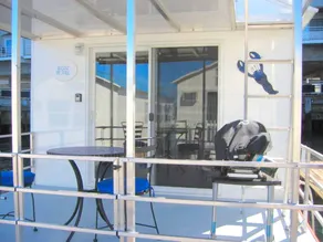 Blue Pearl Houseboat in Boston Harbor Wifi, A/C, - Image 2
