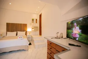 Flat with garden - Image 2