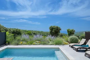 Familienorientierte schöne Villa mit Garten, privatem Pool und Terrasse | Panoramablick - Image 5