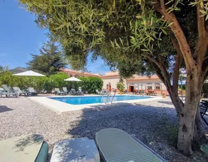 Apartment with garden, fast internet & private pool | Garden view - Image 2