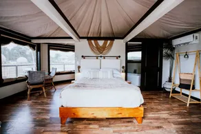 Cozy Safari Tent for a Romantic Getaway in Cedar Bluff, Alabama - Image 4