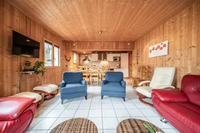 Child-friendly spacious flat with terrace & garden | Mountain view | Close to the ski - Image 5
