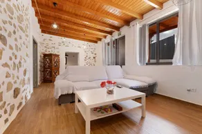 Holiday home with terrace & barbeque - Image 4