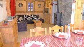 Chalet, 350m from ski slopes, sauna, balcony, fireplace or stove, parking, tv, ski locker, 140m² - Image 3