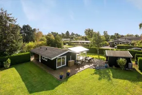 Pleasant house with barbeque & terrace - Image 2