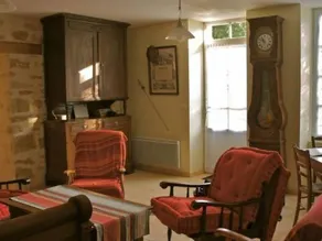 Holiday home with terrace, BBQ & garden - Image 3