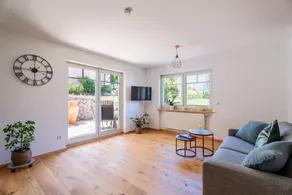 Family-friendly pleasant holiday apartment with garden & terrace | Garden view - Image 2