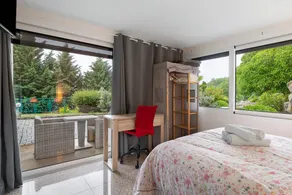 Guest Room “La Chambre Iris” with Shared Pool, Garden, and Wi-Fi - Image 3