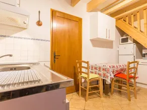 Cottage with barbeque & garden - Image 5