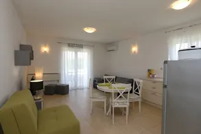 Apartment with barbeque & terrace | Sea view - Image 5
