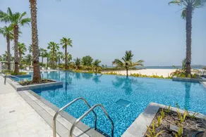 Appartement de vacances adapté aux familles avec piscine | Vue plage | À côté de la plage | Adapté au travail à distance - Image 2