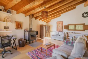 Family-friendly charming house with garden, pool & jacuzzi | Mountain view | Suitable for remote work | Pet-friendly - Image 4