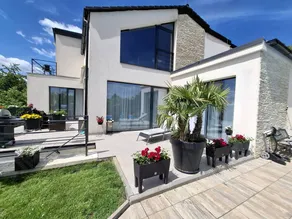 Fully equipped flat with BBQ, pool & terrace - Image 2