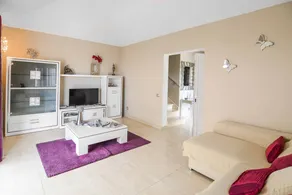 Villa avec piscine privée, terrasse et barbecue - Image 4