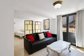 Charming flat | City view | Suitable for remote work - Image 3