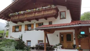 Flat with garden & terrace | Mountain view - Image 3