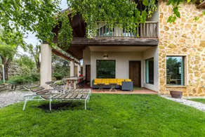 Ferienhaus mit Terrasse, privatem Pool und Garten | Bergblick - Image 2