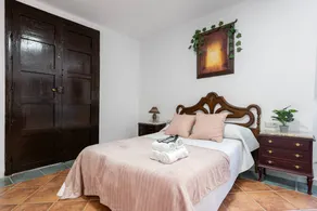 Lovely private room - Image 3