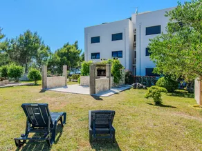 Casa vacacional con barbacoa, jardín y terraza - Image 5