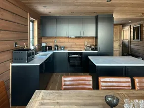 Holiday home with garden, barbecue & terrace - Image 4
