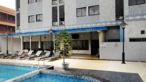 Familienfreundliches Privatzimmer mit Sauna, privatem Pool und Terrasse | Poolblick - Image 2