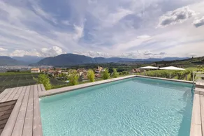 Child-friendly lovely holiday apartment with BBQ, pool & garden | Mountain view - Image 2