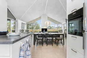 Fully equipped ample house with barbeque, hot tub & terrace - Image 5