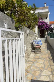 Holiday apartment with terrace - Image 4