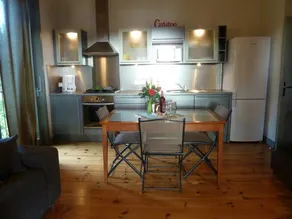 Gite with terrace & BBQ - Image 5