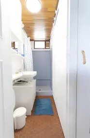 Chalet Cottage 50 m from Lake with View, Private Terrace, and Wi-Fi - Image 4
