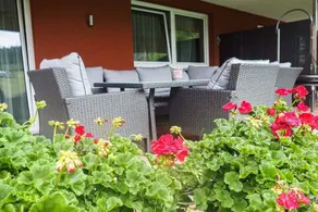 Holiday home with terrace, garden & barbecue - Image 5