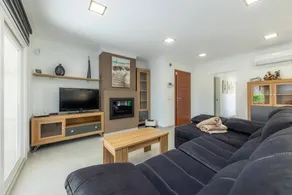 Holiday home with terrace, barbecue & private pool - Image 5