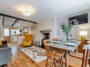 Voll ausgestattetes Landhaus mit Terrasse und Garten | Hunde erlaubt - Image 3