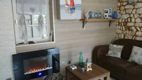Holiday Home 'Chez Isa De Pêcheur Etretat' with Sea View and Wi-Fi - Image 3