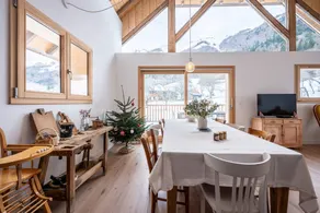 Holiday Home 'La Grange De Fernande - 8 Personnes' with Mountain View, Terrace and Wi-Fi - Image 4