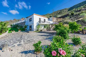 Casa con barbecue, piscina privata e giardino - Image 2