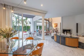 Grande villa entièrement équipée avec piscine privée, jardin et internet haut débit | Vue plage | À côté de la plage | Parfaite pour le travail à distance | Avec animaux admis - Image 4