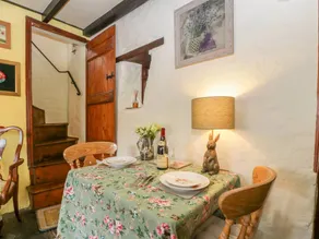 Cottage with garden - Image 3
