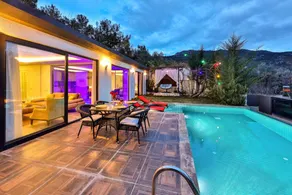 Fully equipped wonderful villa with private pool, BBQ & garden - Image 2