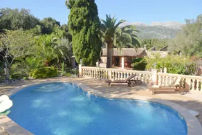 Familienfreundliches wunderschönes Ferienhaus mit Terrasse, Garten und privatem Pool - Image 3